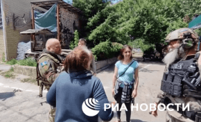 Lisichansk: Vice Comandante Andrey Skory Torna Casa Nativa (Video 2022)